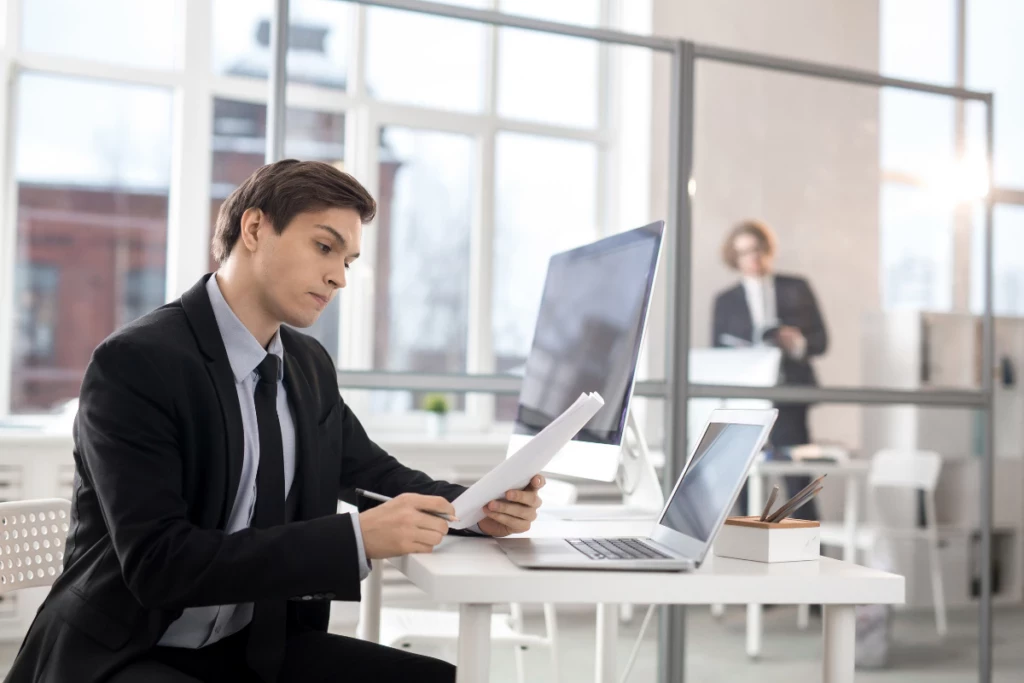 when-can-i-expect-to-send-or-receive-my-1099-forms